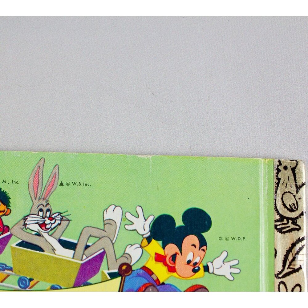 Little Cottontail A Little Golden Book Number 304-43 1982 16th Printing - Picture 10 of 10